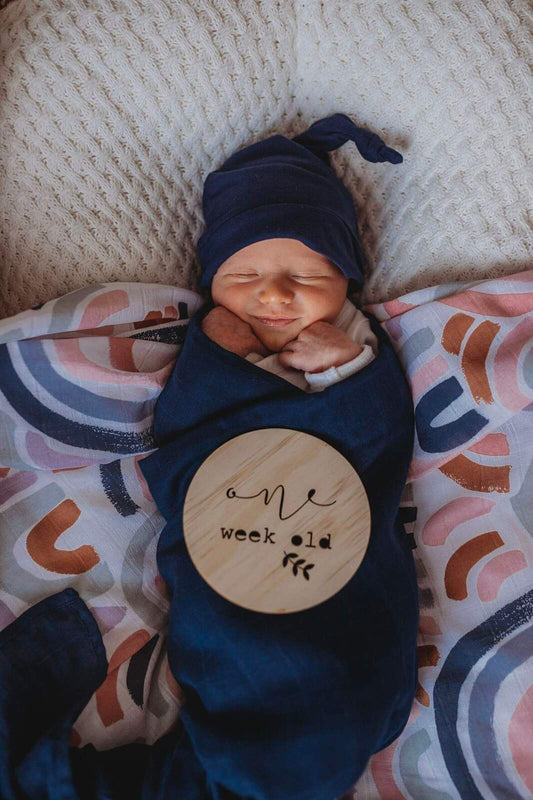 snuggle-hunny-swaddle-wrap-newborn-birth-photography-organic-baby-clothes-australiagle-hunny-milestone-cards-newborn-birth-photography-organic-baby-clothes-australia